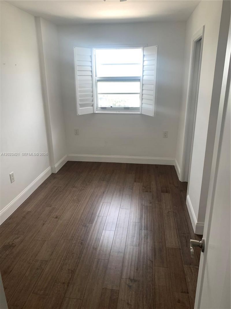 1020 Meridian Ave, Unit 510, Miami Beach, FL 33139 Photo