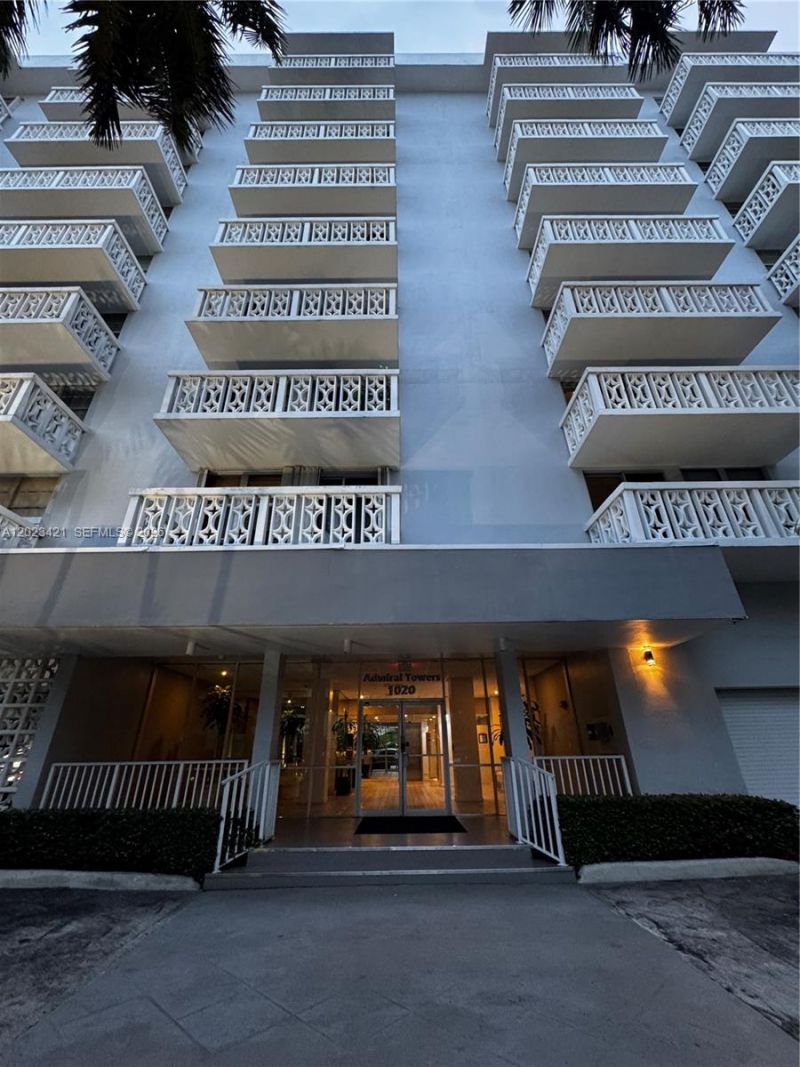 1020 Meridian Ave, Unit 510, Miami Beach, FL 33139 Photo