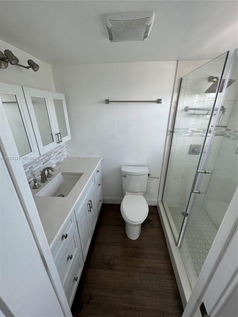1020 Meridian Ave, Unit 510, Miami Beach, FL 33139 Photo