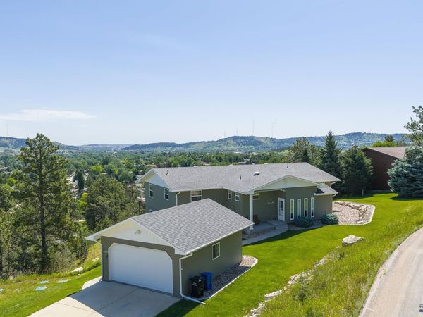5109 PINEDALE HEIGHTS DR, Rapid City, SD 57702