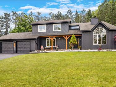 2780 Lyons Road , Camillus, NY 13031
