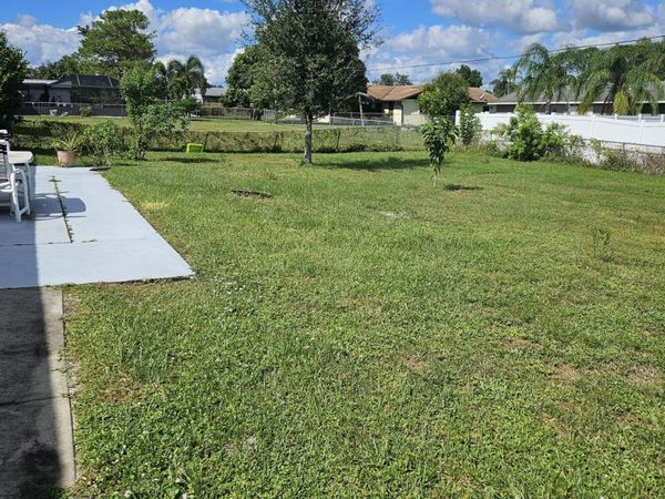 967 SE Breakwater Avenue, Port St. Lucie, FL 34983