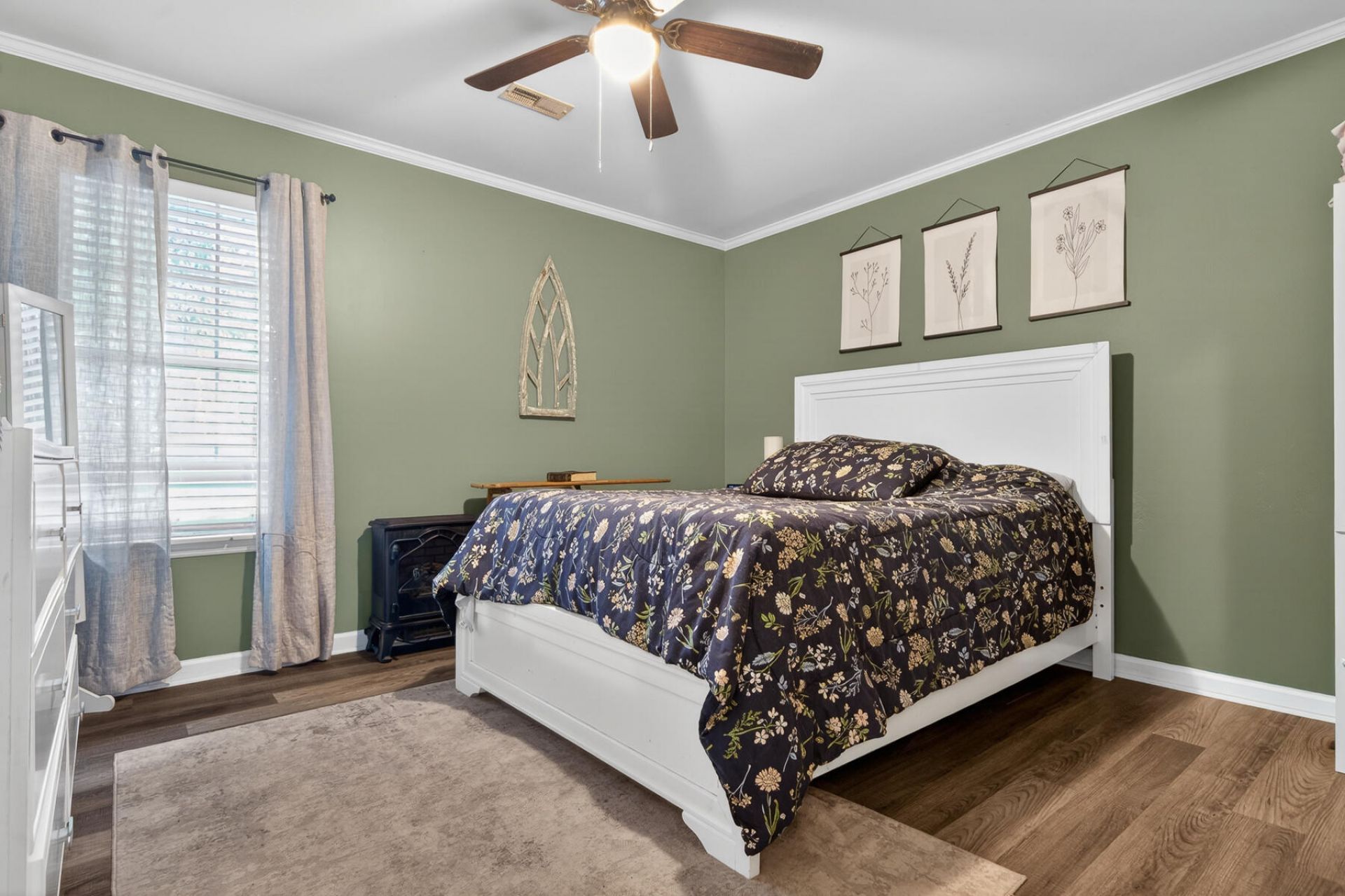 216 Azalea Court Photo 18