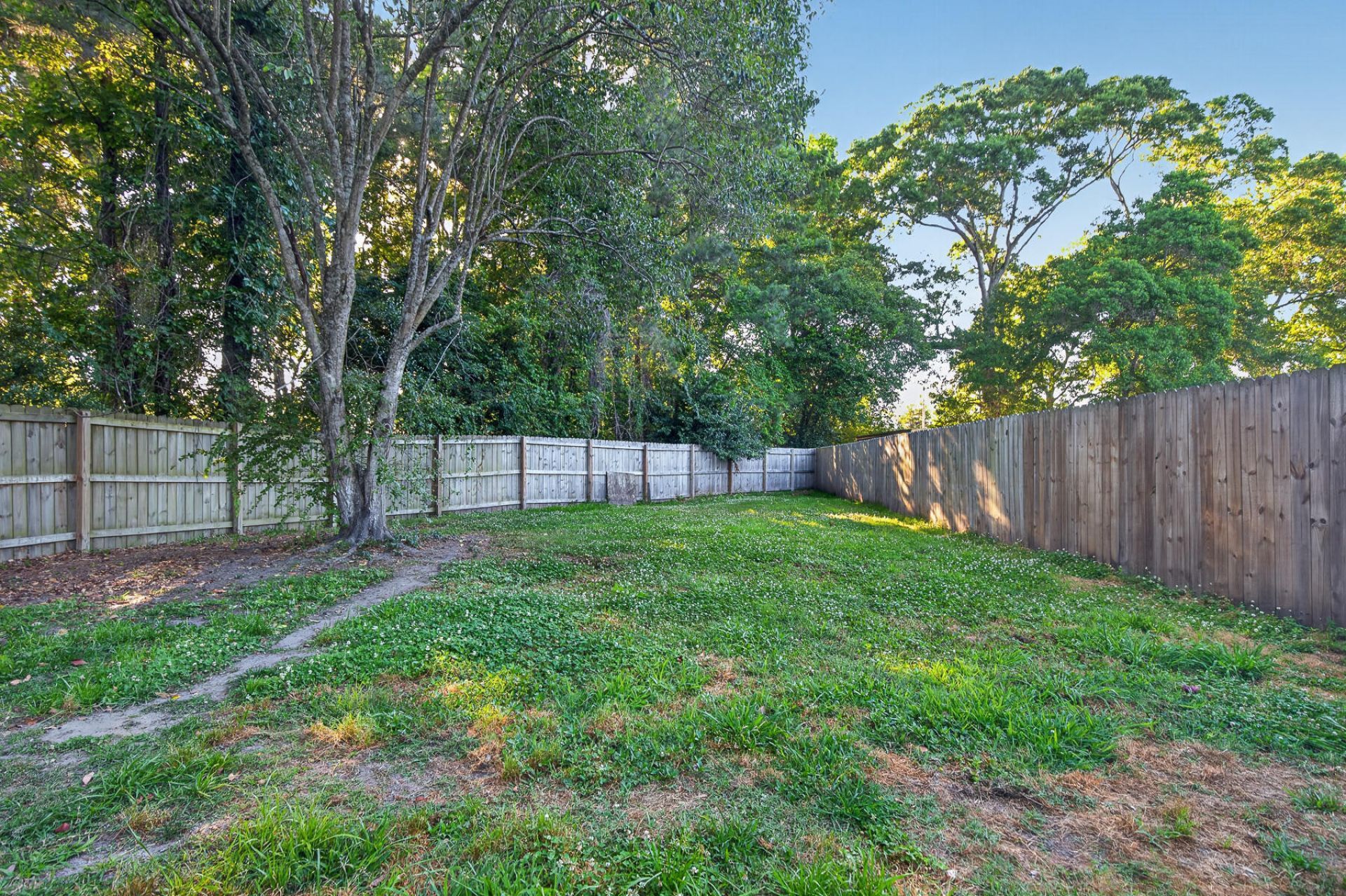 216 Azalea Court Photo 29