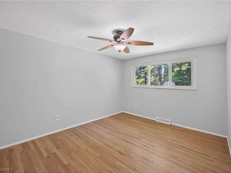6588 Glenallen Avenue , Solon, OH 44139 Photo 24