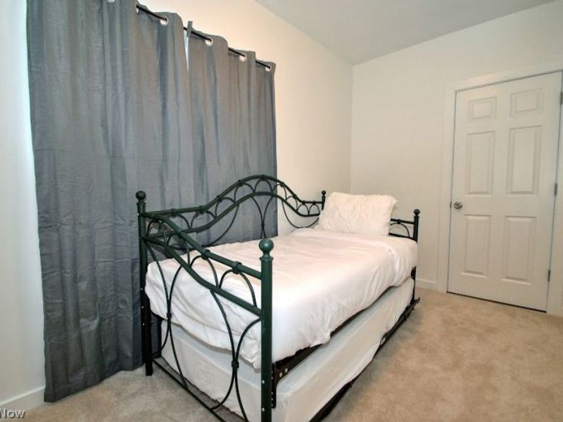 3909 Memphis Avenue, Cleveland, OH 44109 Photo 17
