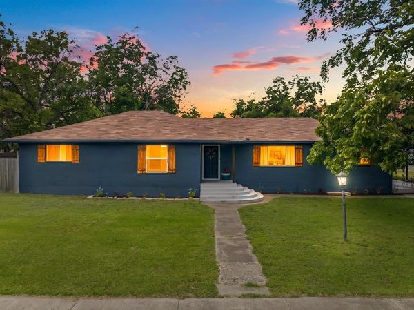 9338 5th Street , Crawford, TX 76638