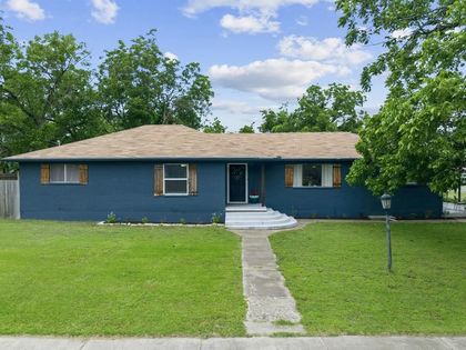 9338 5th Street Crawford, TX 76638
