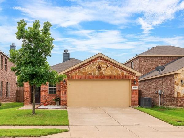 8908 Tenderfoot Lane, Aubrey, TX 76227
