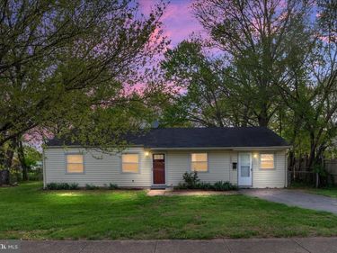 7905 LOMOND COURT , MANASSAS, VA 20109