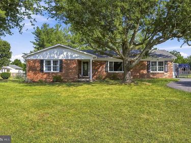 112 LANE STREET, STEPHENS CITY, VA 22655