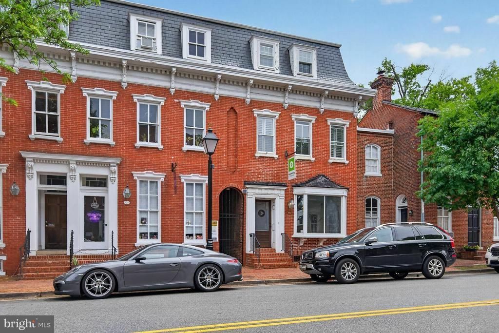 110 S Columbus Street, Alexandria, VA 22314 Main Photo