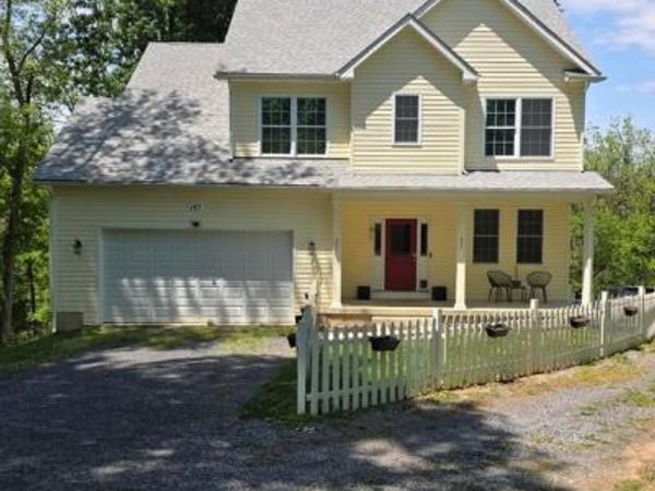 167 HYDE PARK LANE , CHARLES TOWN, WV 25414