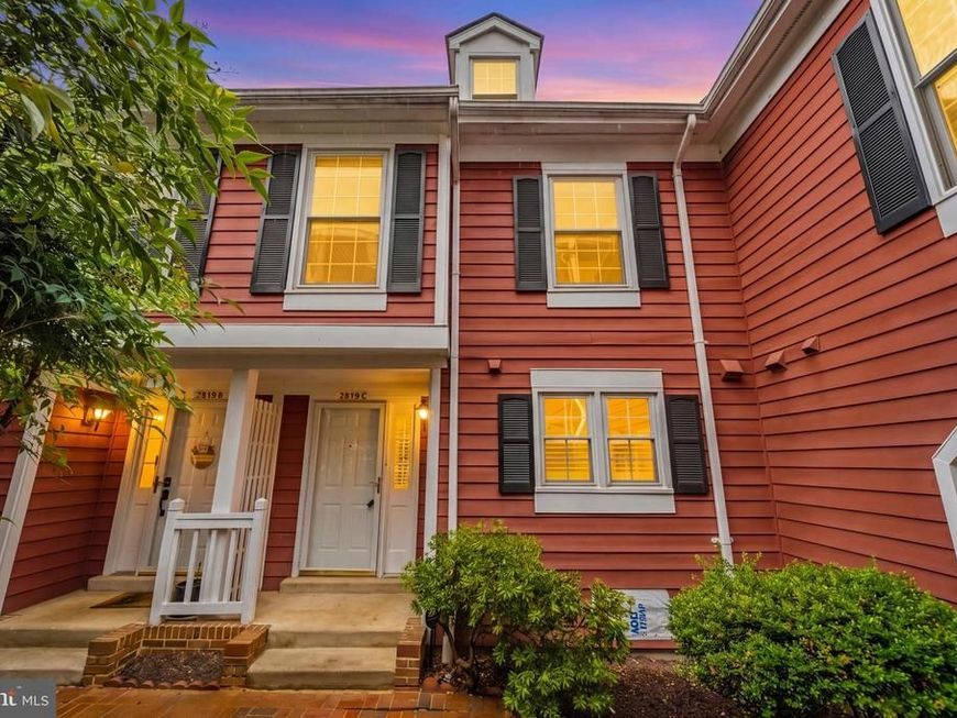 2819 Woodrow Street S, Unit 3, Arlington, VA 22206 Main Photo
