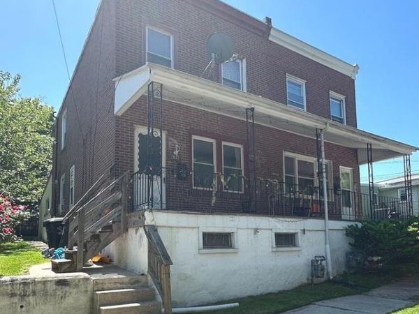 828 HIGH STREET , NORRISTOWN, PA 19401