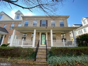 13822 CUSTIS SQUARE , WOODBRIDGE, VA 22191