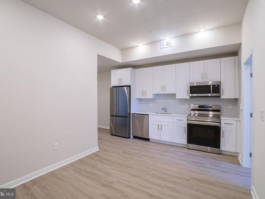1330 S Patton Street, Unit 409, Philadelphia, PA 19146 Main Photo