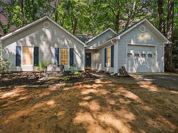 9520 Jefferson Valley Drive , Rural Hall, NC 27045