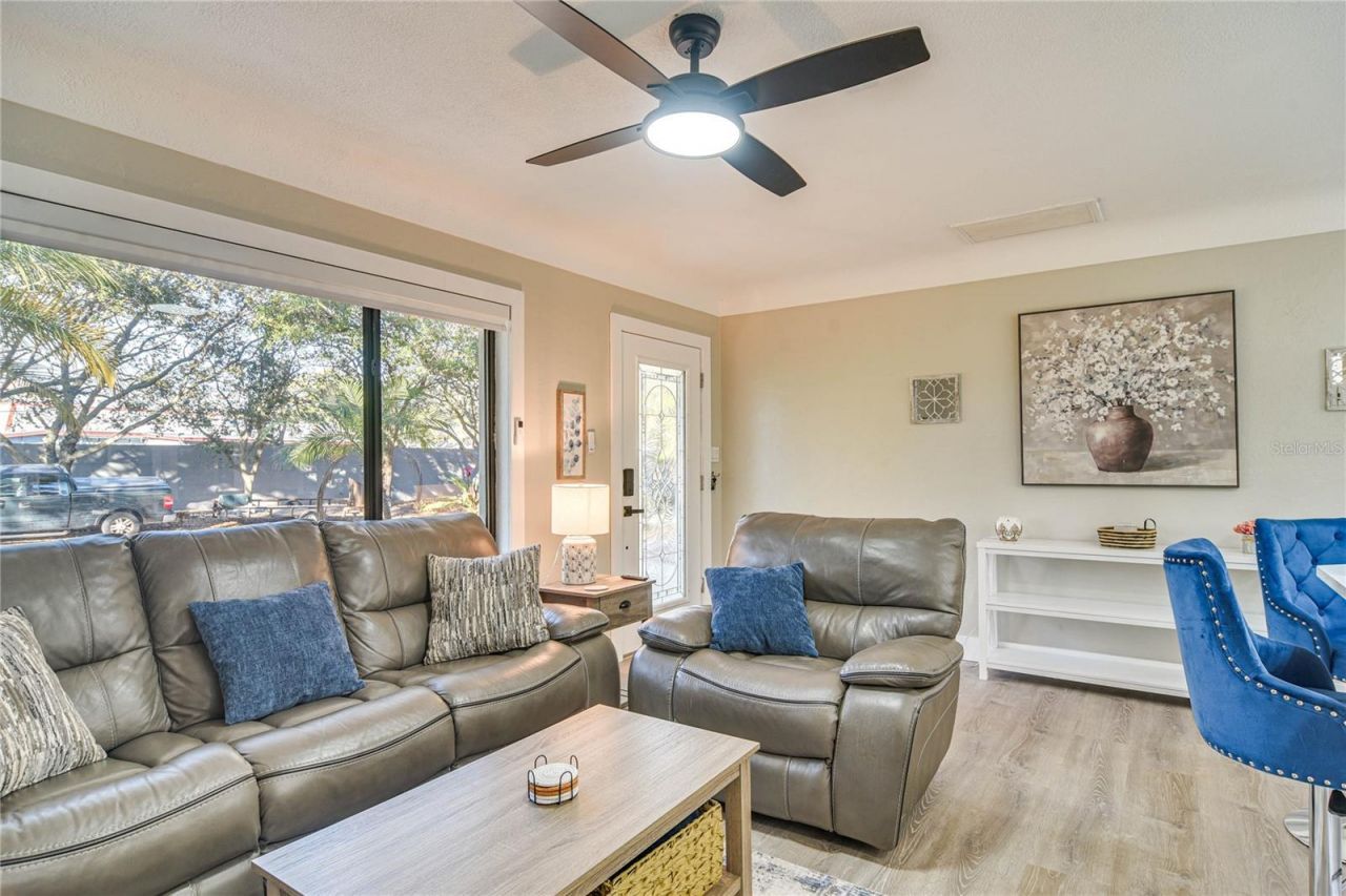 2901 70th Street N, Saint Petersburg, FL 33710 Photo