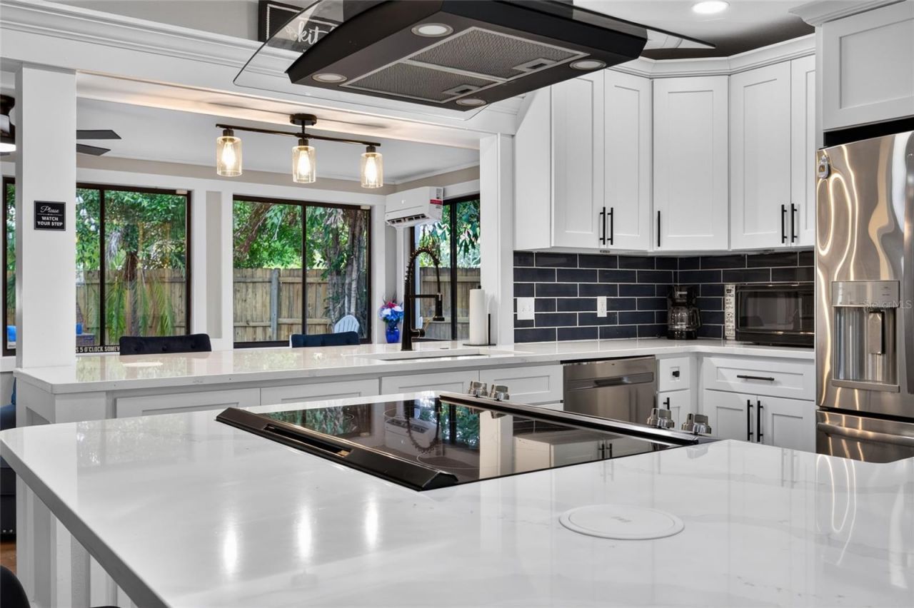 2901 70th Street N, Saint Petersburg, FL 33710 Photo