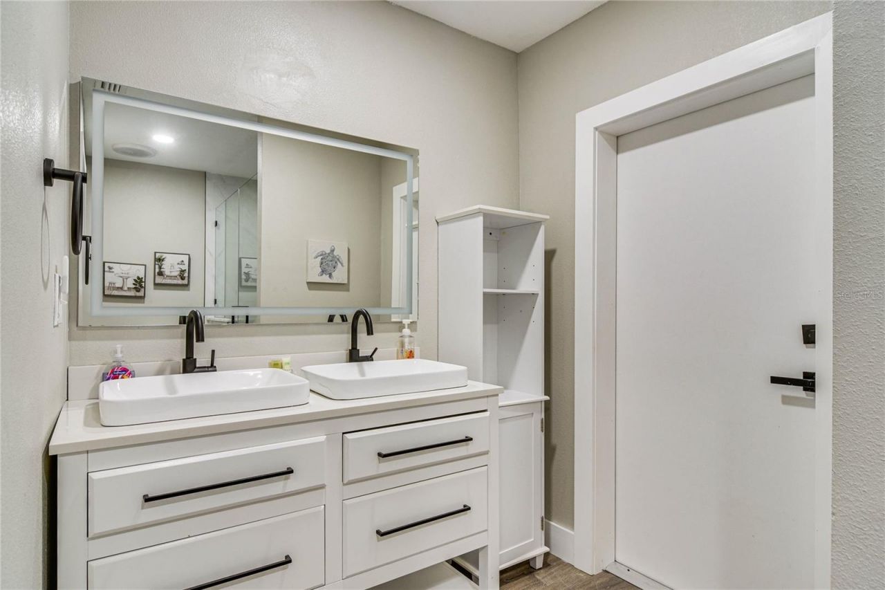 2901 70th Street N, Saint Petersburg, FL 33710 Photo