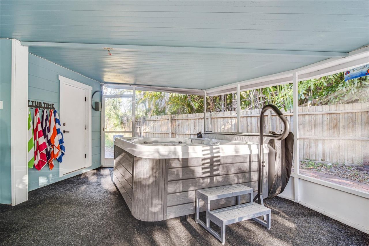 2901 70th Street N, Saint Petersburg, FL 33710 Photo