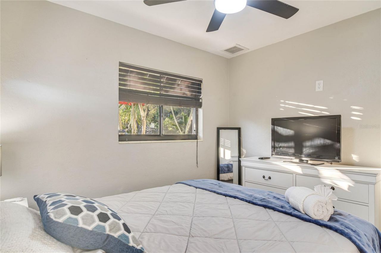 2901 70th Street N, Saint Petersburg, FL 33710 Photo