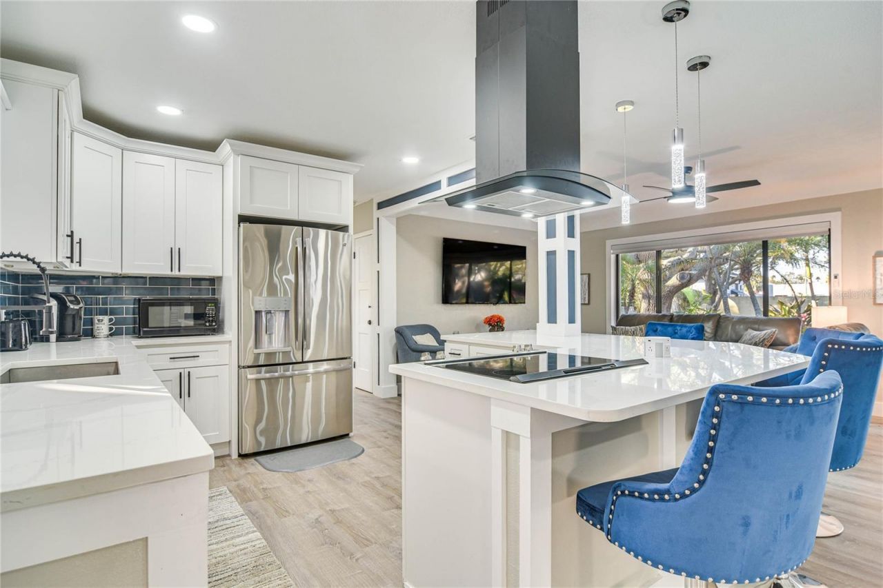 2901 70th Street N, Saint Petersburg, FL 33710 Photo