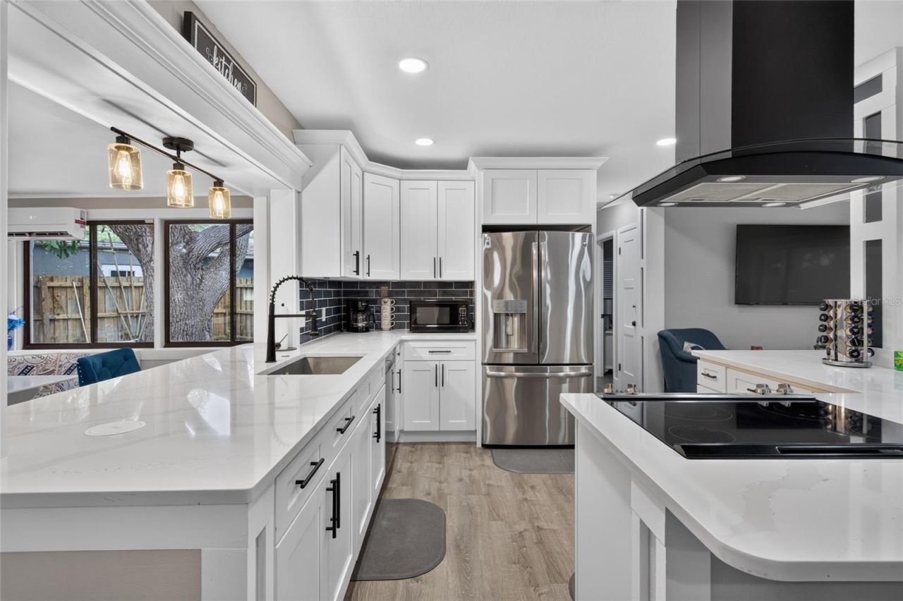 2901 70th Street N, Saint Petersburg, FL 33710 Photo