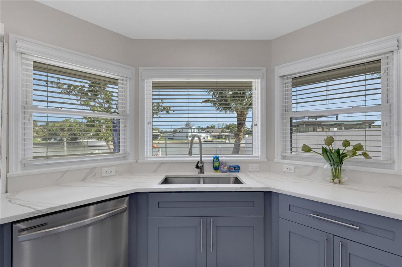 4124 Harbor Circle S, Largo, FL 33770 Photo