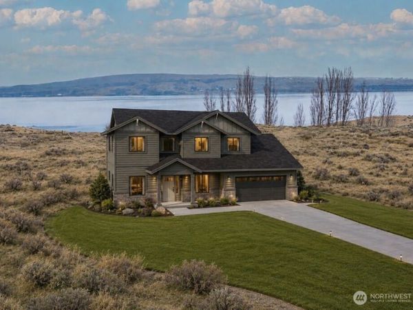 421 NW 11th Street, Soap Lake, WA 98851