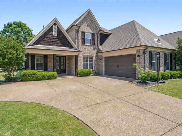 9674 WOODLAND CREEK LN, Cordova, TN 38018