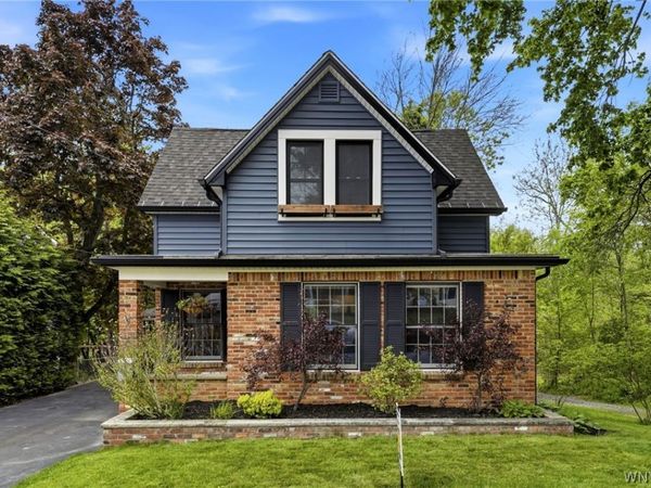 82 Crescent Avenue, Hamburg, NY 14075