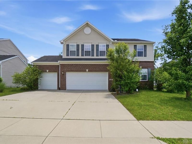 102 Waterford Boulevard, Fairborn, OH 45324 Photo 1