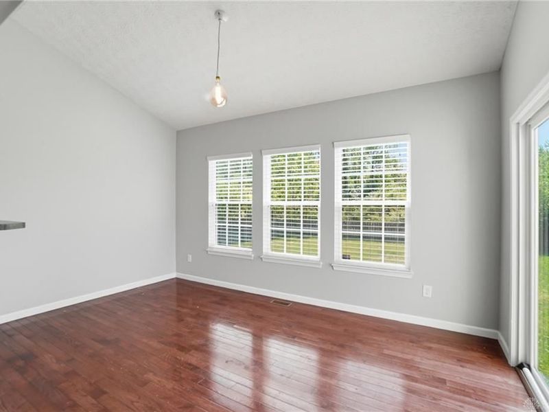 102 Waterford Boulevard, Fairborn, OH 45324 Photo 17