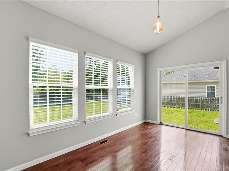 102 Waterford Boulevard, Fairborn, OH 45324 Photo 18