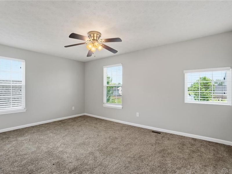 102 Waterford Boulevard, Fairborn, OH 45324 Photo 33
