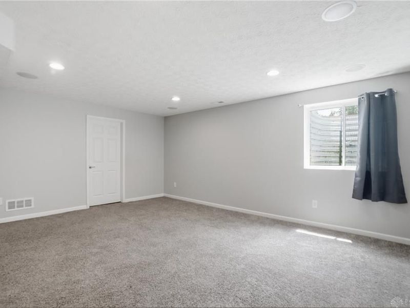 102 Waterford Boulevard, Fairborn, OH 45324 Photo 40