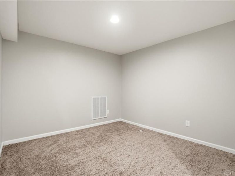 102 Waterford Boulevard, Fairborn, OH 45324 Photo 42