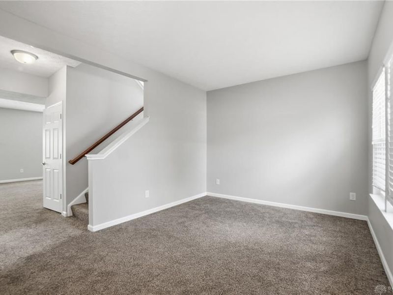 102 Waterford Boulevard, Fairborn, OH 45324 Photo 5