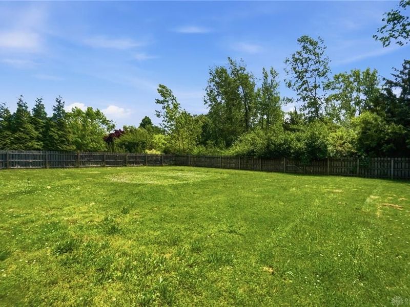 102 Waterford Boulevard, Fairborn, OH 45324 Photo 51