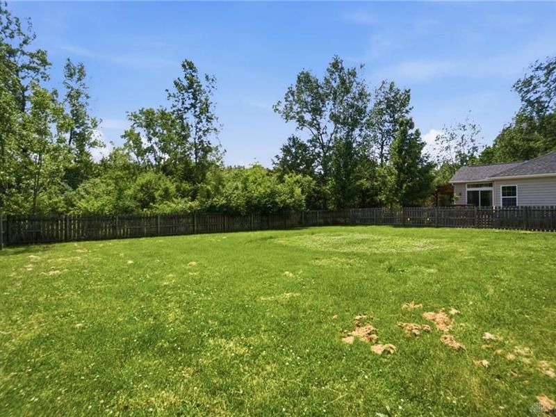 102 Waterford Boulevard, Fairborn, OH 45324 Photo 52