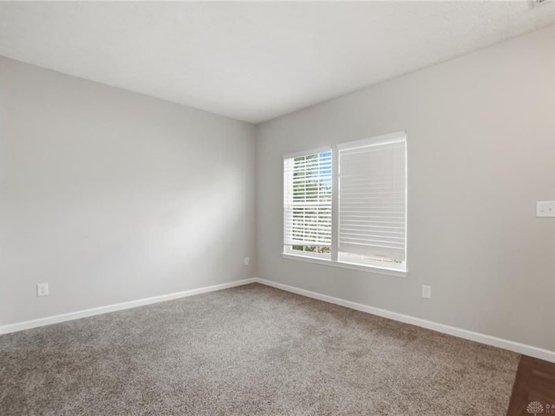 102 Waterford Boulevard, Fairborn, OH 45324 Photo 6