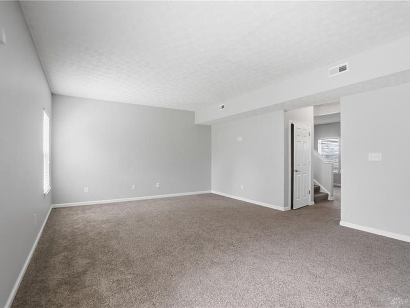102 Waterford Boulevard, Fairborn, OH 45324 Photo 8