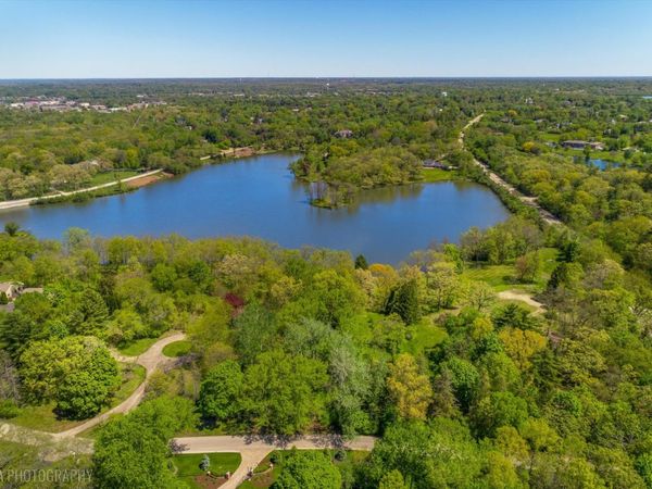 41 Hawthorne Lane , Barrington Hills, IL 60010