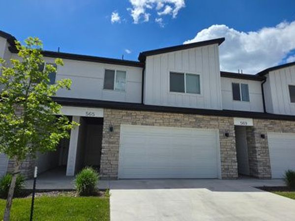 565 N 225 E, Providence, UT 84332