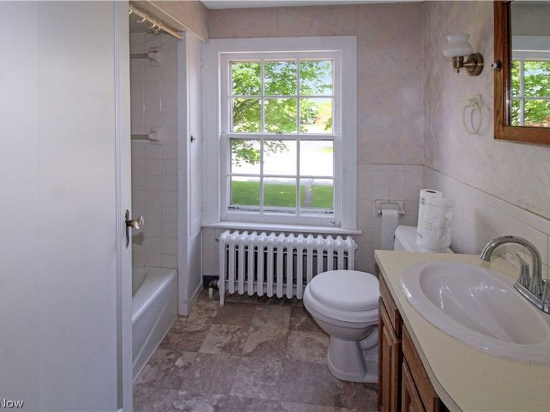 325 Jefferson Street , Port Clinton, OH 43452 Photo 18