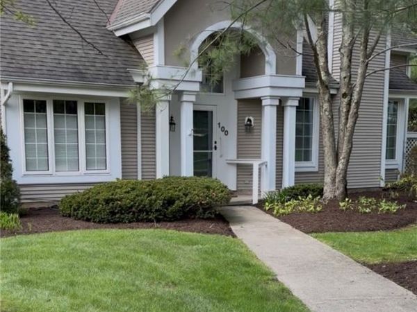 100 Clubside Court , Chardon, OH 44024