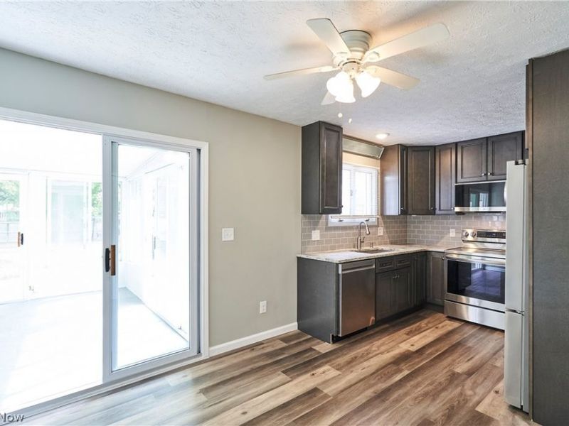 231 College Park Drive, Elyria, OH 44035 Photo 10
