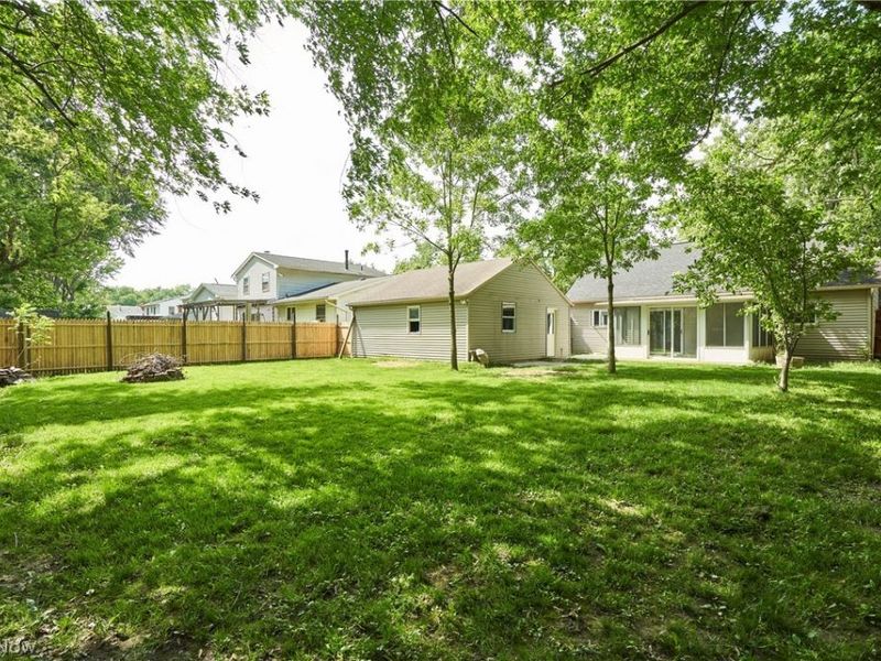 231 College Park Drive, Elyria, OH 44035 Photo 6